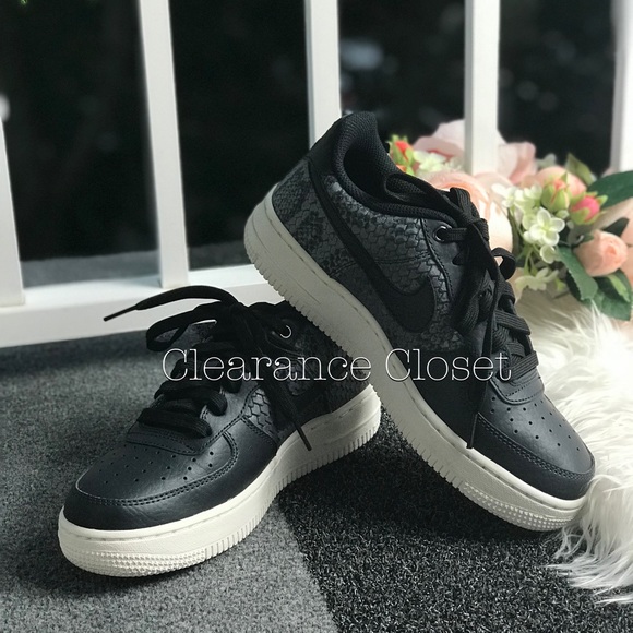 NWT Nike Air Force 1 LV8 SE Anthracite W AUTHENTIC - Picture 4 of 7